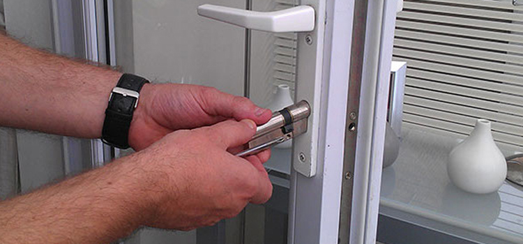 Commercial Door Lock Repair in Crestline